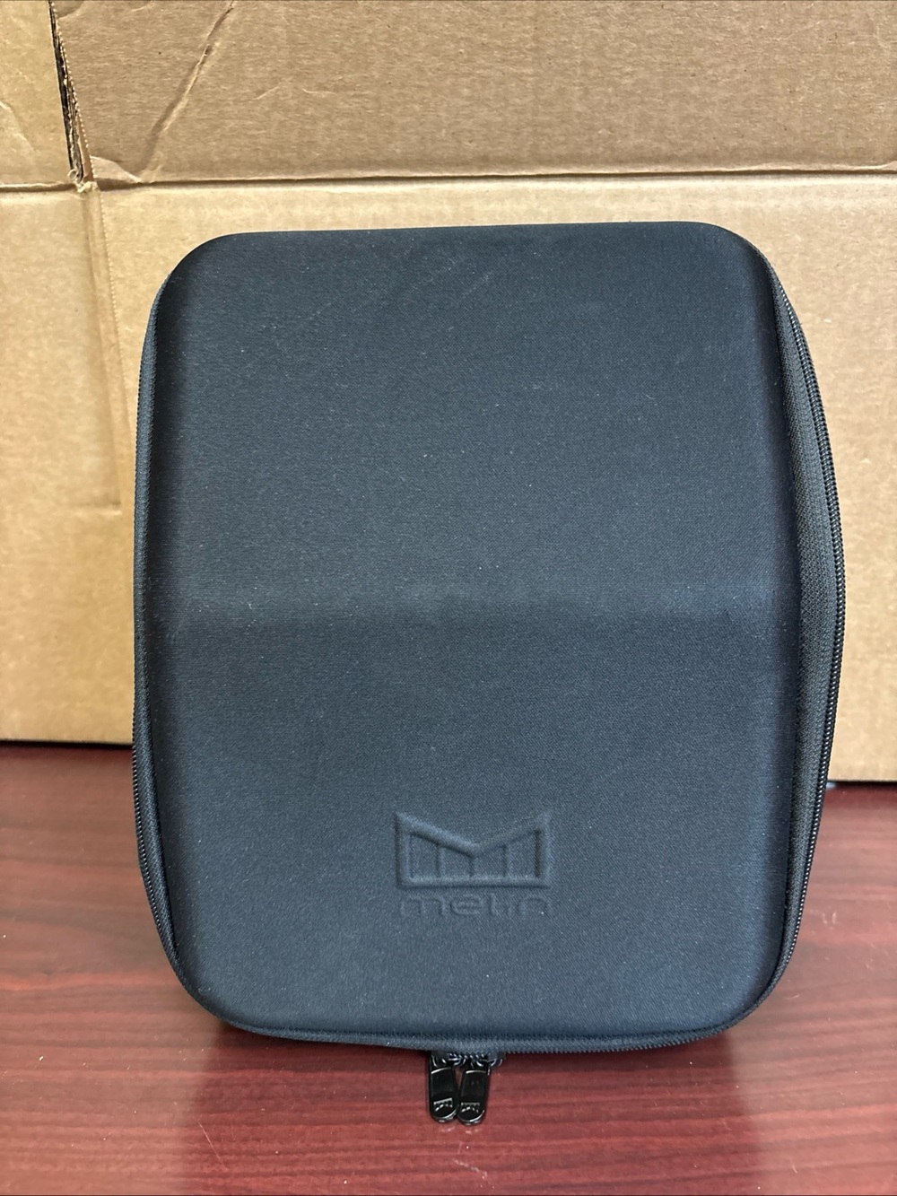 Melin Hat Box Travel Storage Zip Case Black Adjustable Strap Inside Zip Pocket